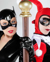 Isabella and Tanya - Gotham Sirens - 03-0003